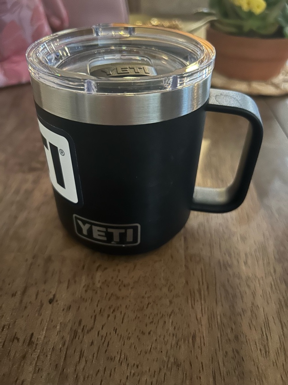 Yeti Black Rambler 14 oz Mug with Handle and Clear Lid
